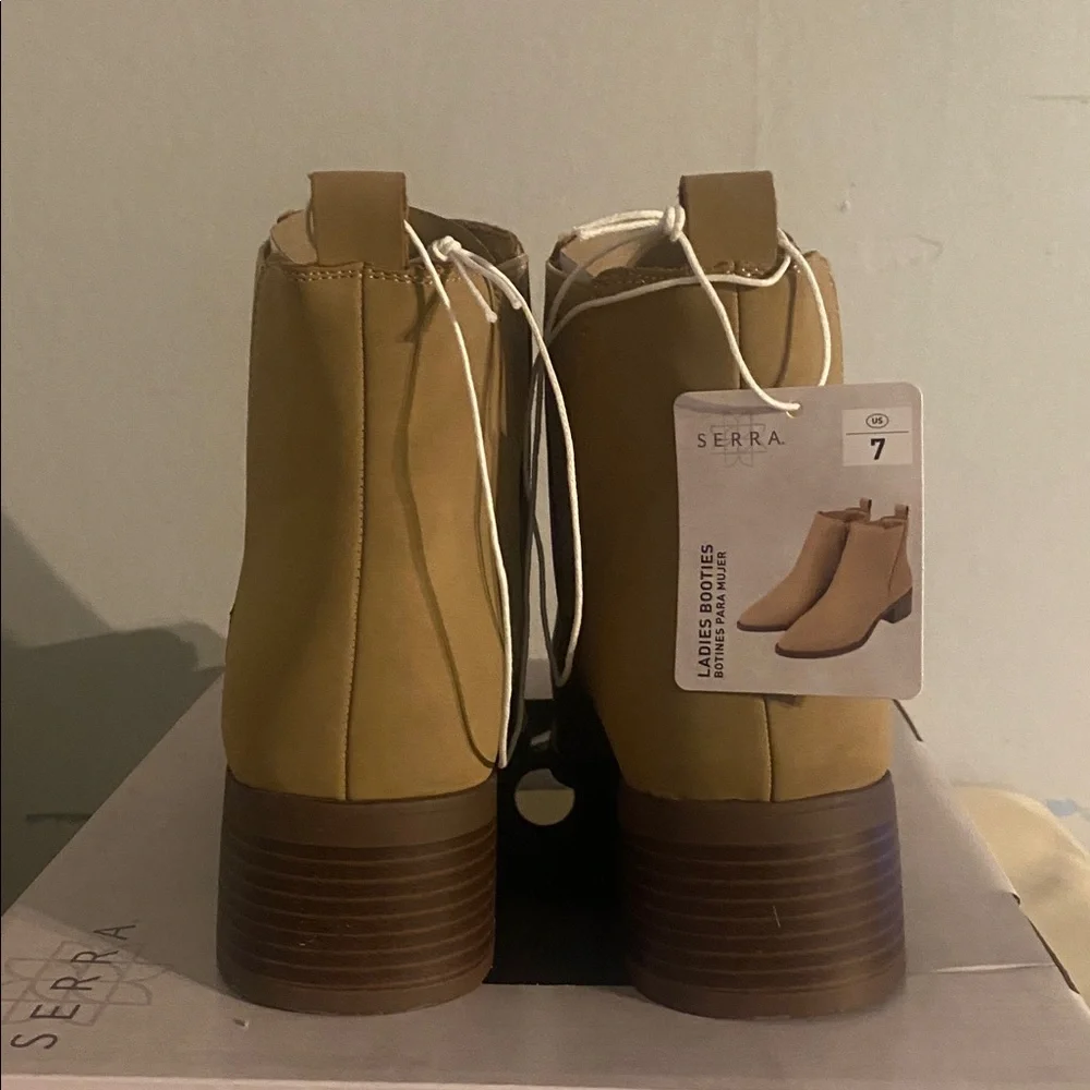 Booties - Picture 4 of 10